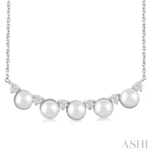 1/6 ctw Smile 4.5 MM Cultured Pearl and Round Cut Diamond Necklace in 10K White Gold