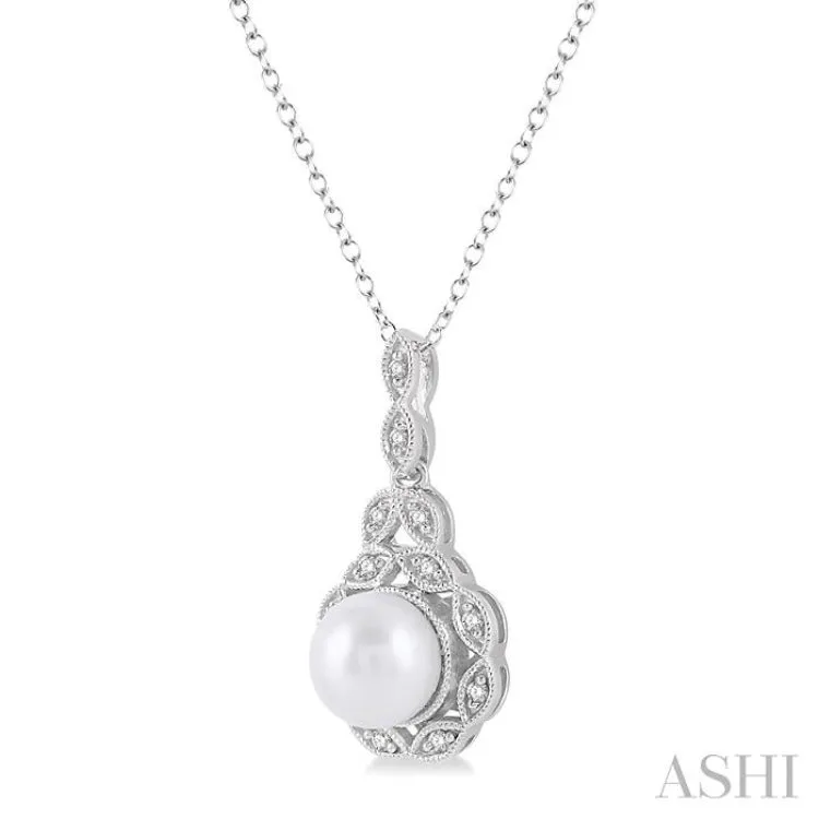 6.5x6.5 mm Cultured Pearl and 1/20 Ctw Single Cut Diamond Pendant in Sterling Silver with Chain