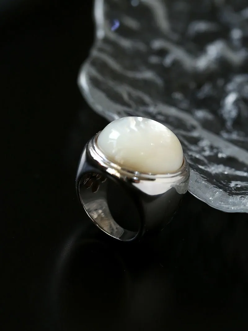 925 Sterling Silver Mother of Pearl Ring