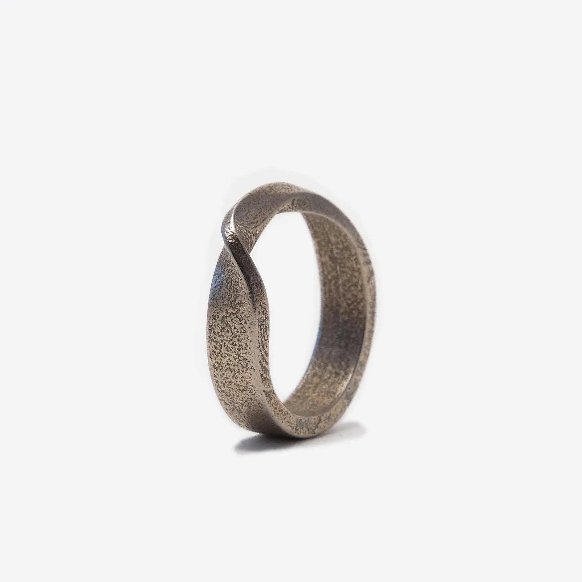 Amor Steel Ring ─ Bold