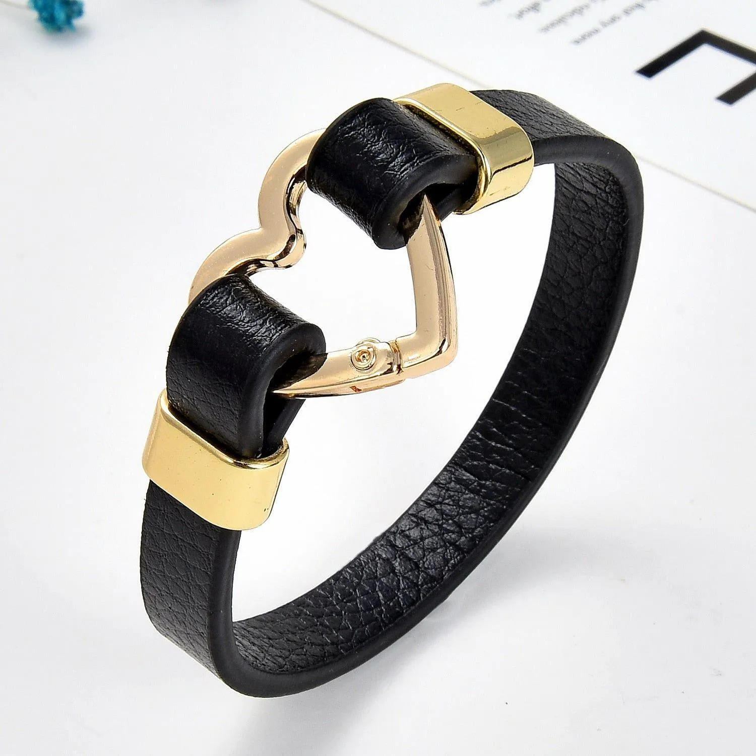 Bracelet Charm Jewelry 2021 Trendy Heart Shape Clasp Gold Metal Black Leather