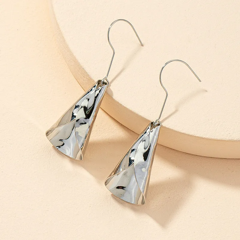 Chic Vienna Verve Geometric Dangle Earrings