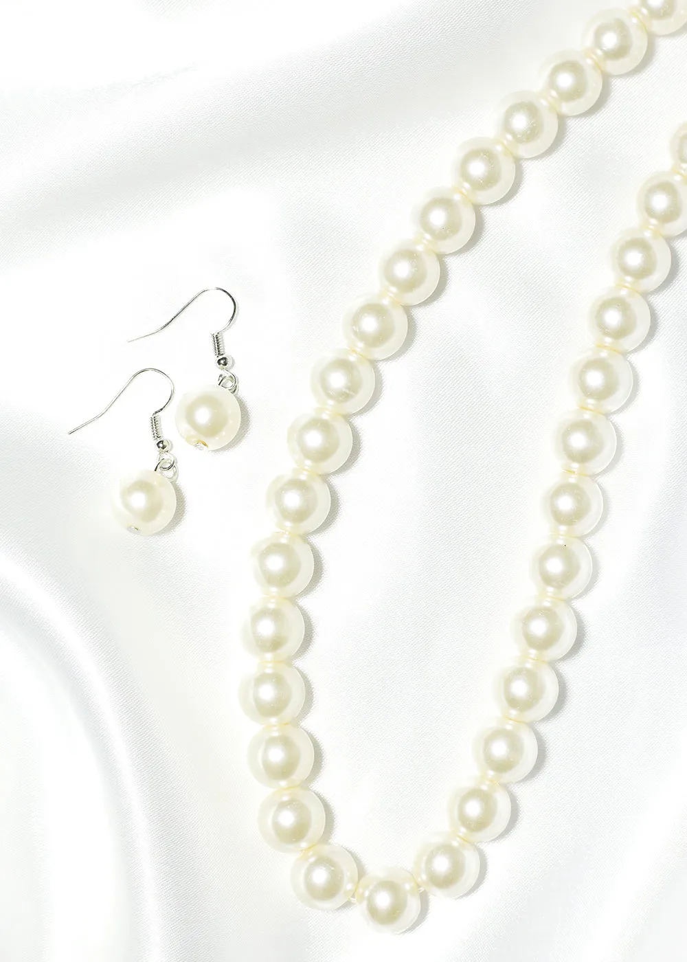 Classic Pearl and Earring Set