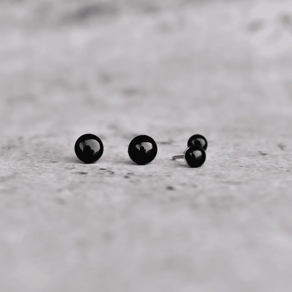 Dovey - Black Onyx Studs