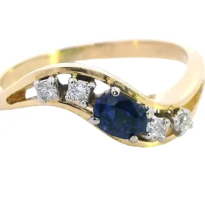 Elegant 18ct Gold Sapphire & Diamond Ring - A Testament to Timeless Elegance