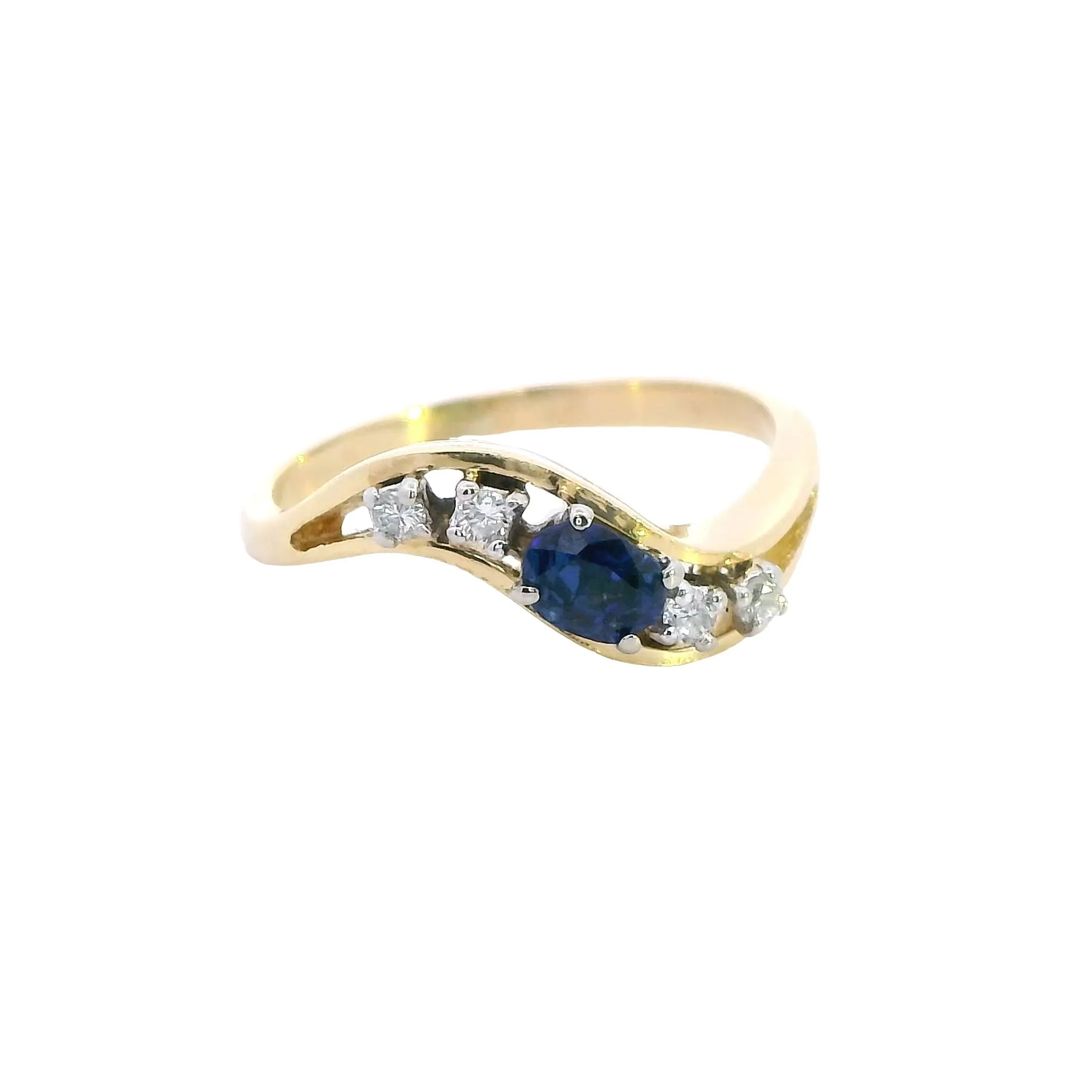 Elegant 18ct Gold Sapphire & Diamond Ring - A Testament to Timeless Elegance