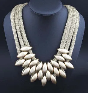 Fashionable women manual cloth weaving splicing necklace