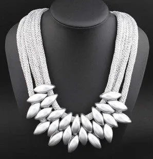 Fashionable women manual cloth weaving splicing necklace