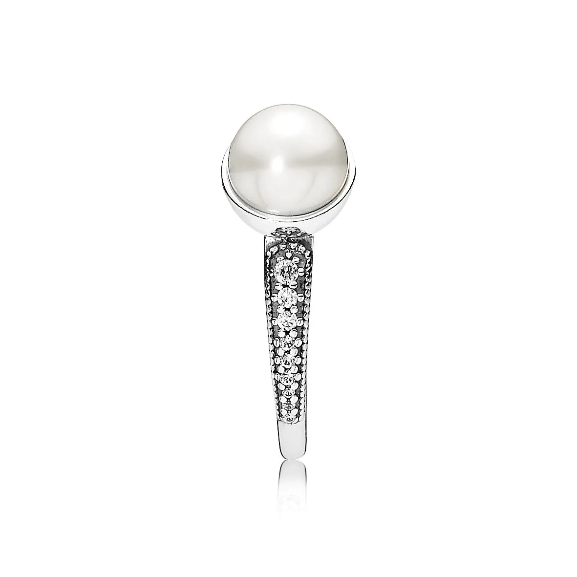 Freshwater cultured pearl silver ring with clear cubic zirconia, 7 mm