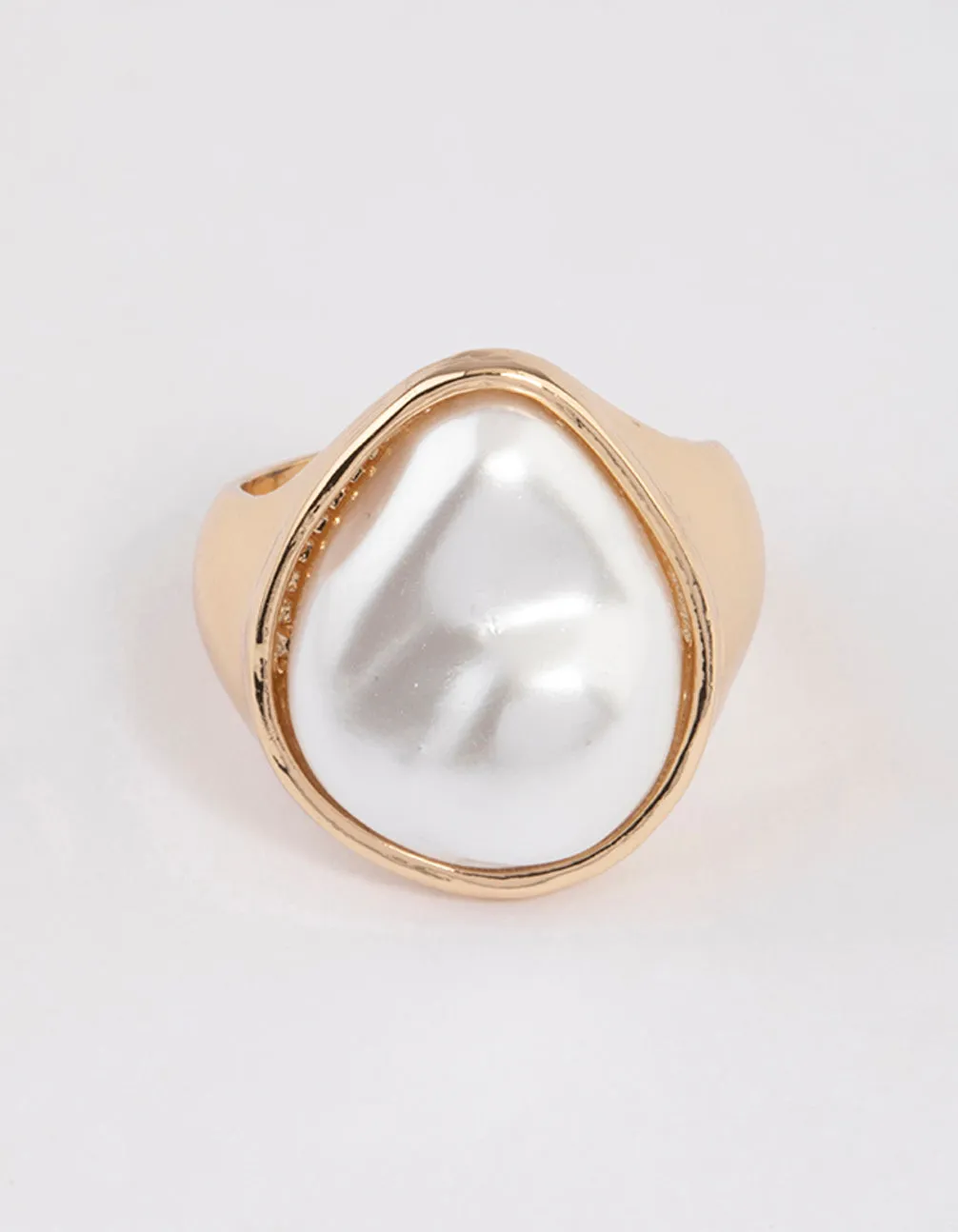 Gold Irregular Pearl Ring