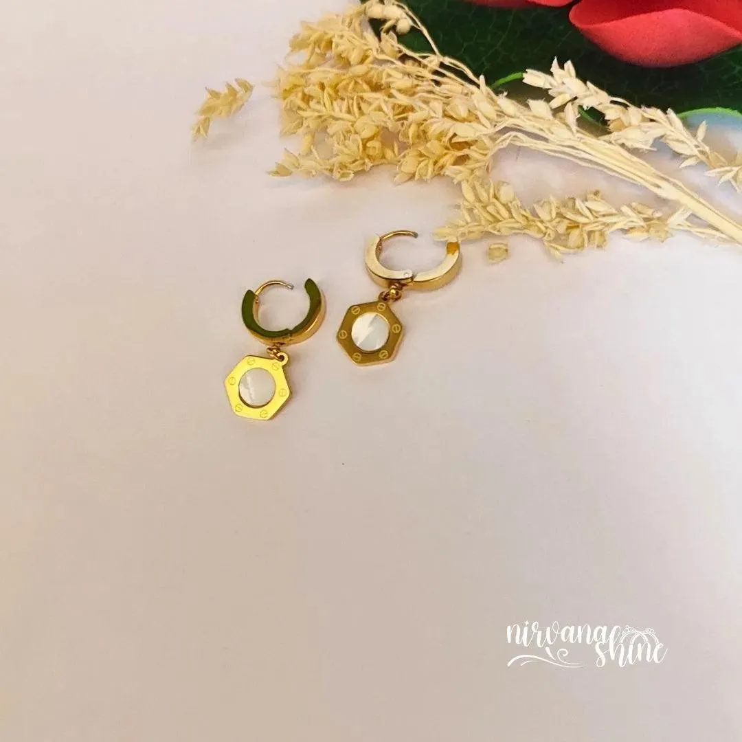 Hexagonal Gold Hoop Earrings with Pearl Accents