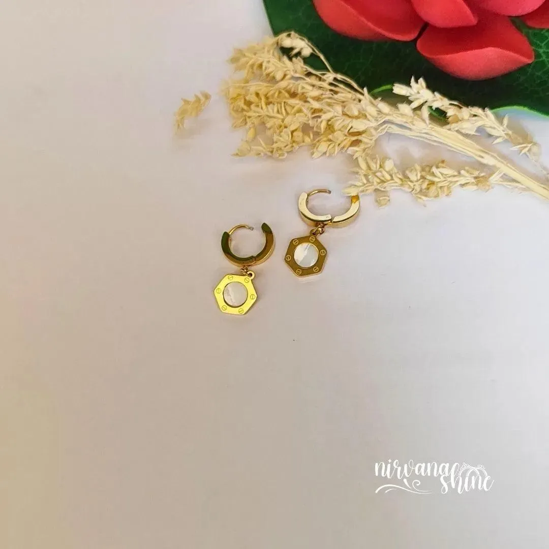 Hexagonal Gold Hoop Earrings with Pearl Accents