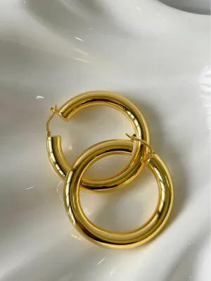 Iyana Gold Hoops