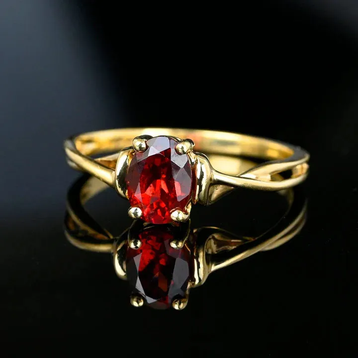 Natural Oval Cut Garnet Twisted Shank Solitaire Vintage 14k Gold Vermeil Ring