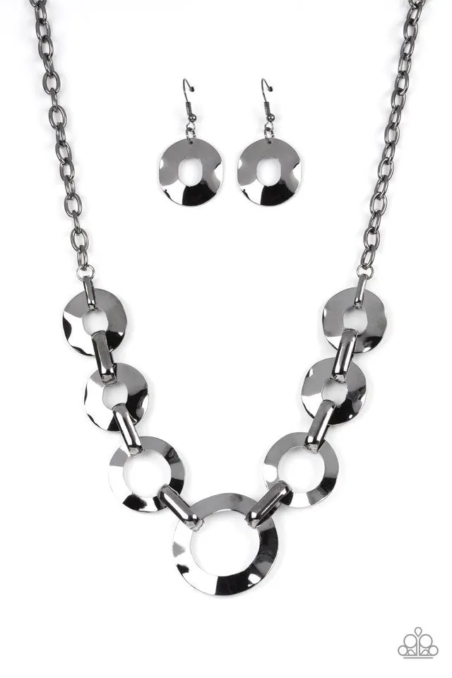 Paparazzi Necklace ~ Mechanical Masterpiece - Black