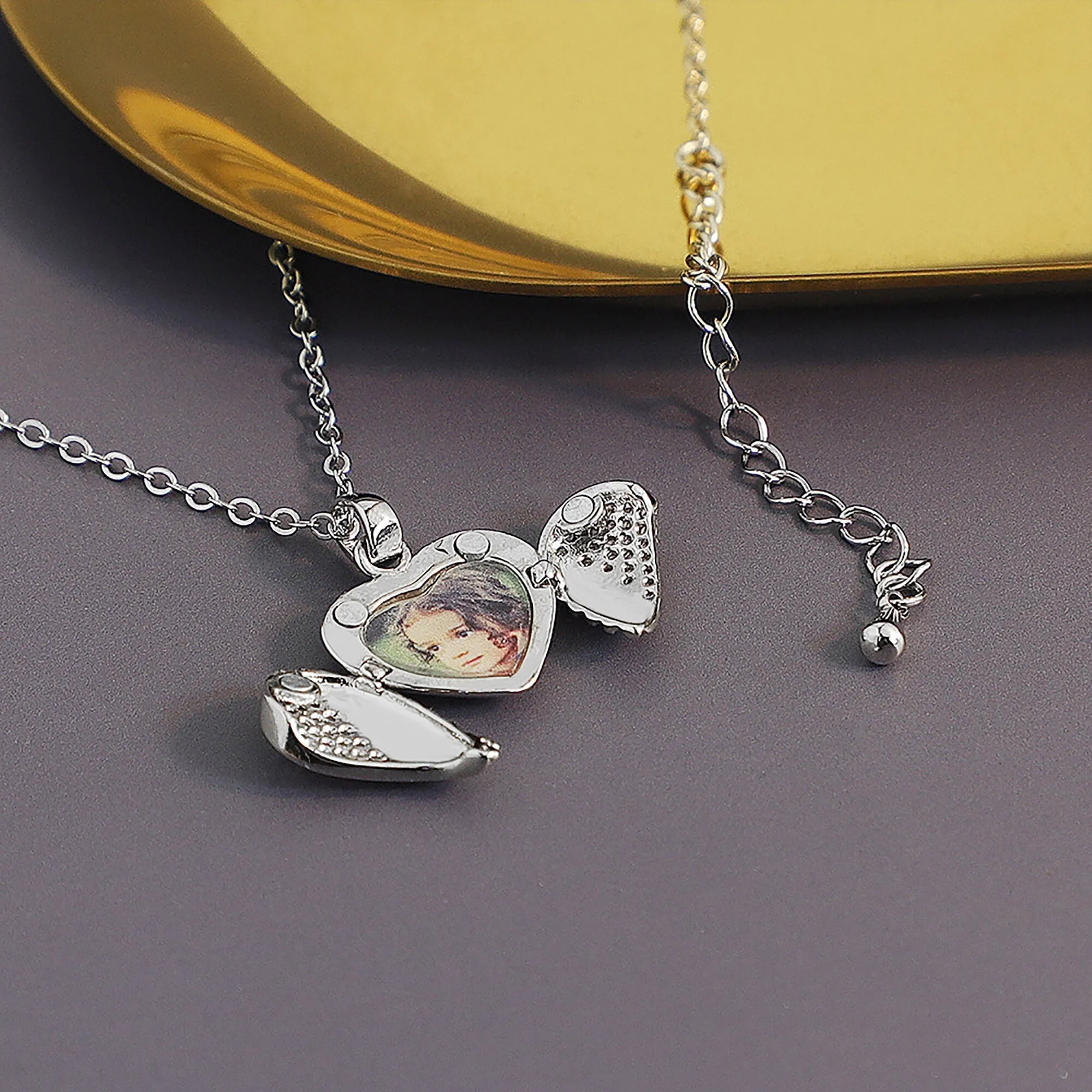 Personalize Heart Locket Necklace Plated Rose Gold Silver Color Angel Wing Shape Custom Photo Pendant