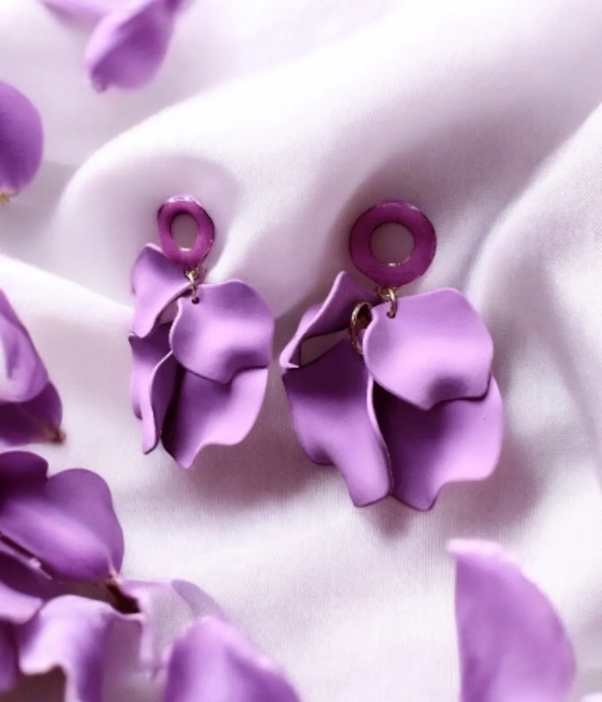 Purple - Lilac flower earrings |dangly earrings | matte petals colour statement earrings | unique gold geometric floral earrings