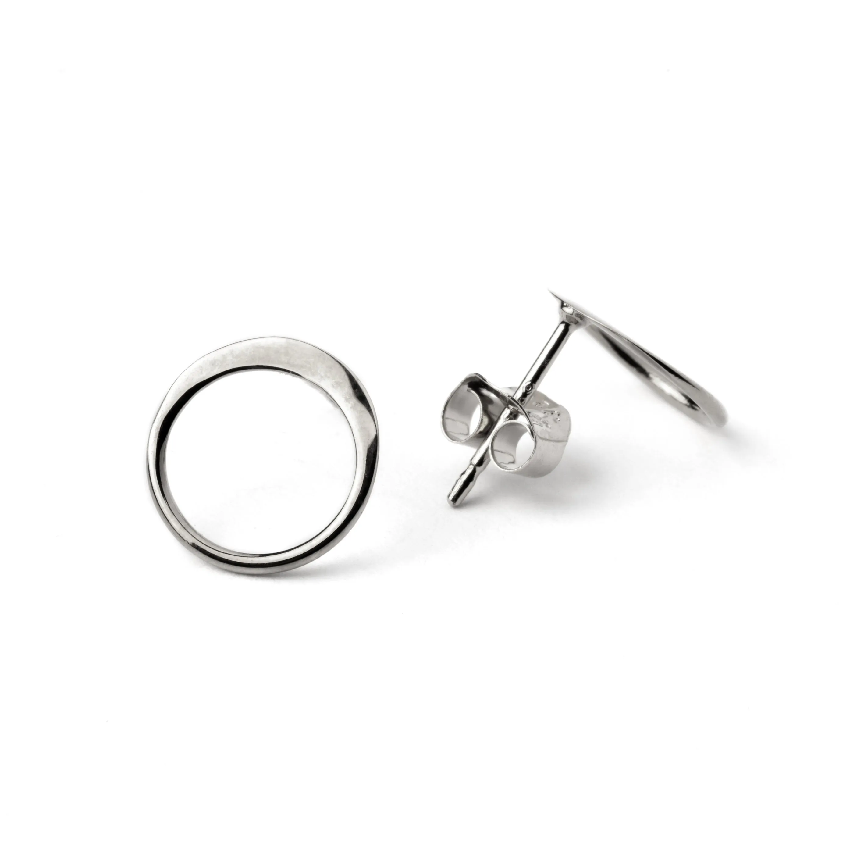 Silver Circle Ear Studs