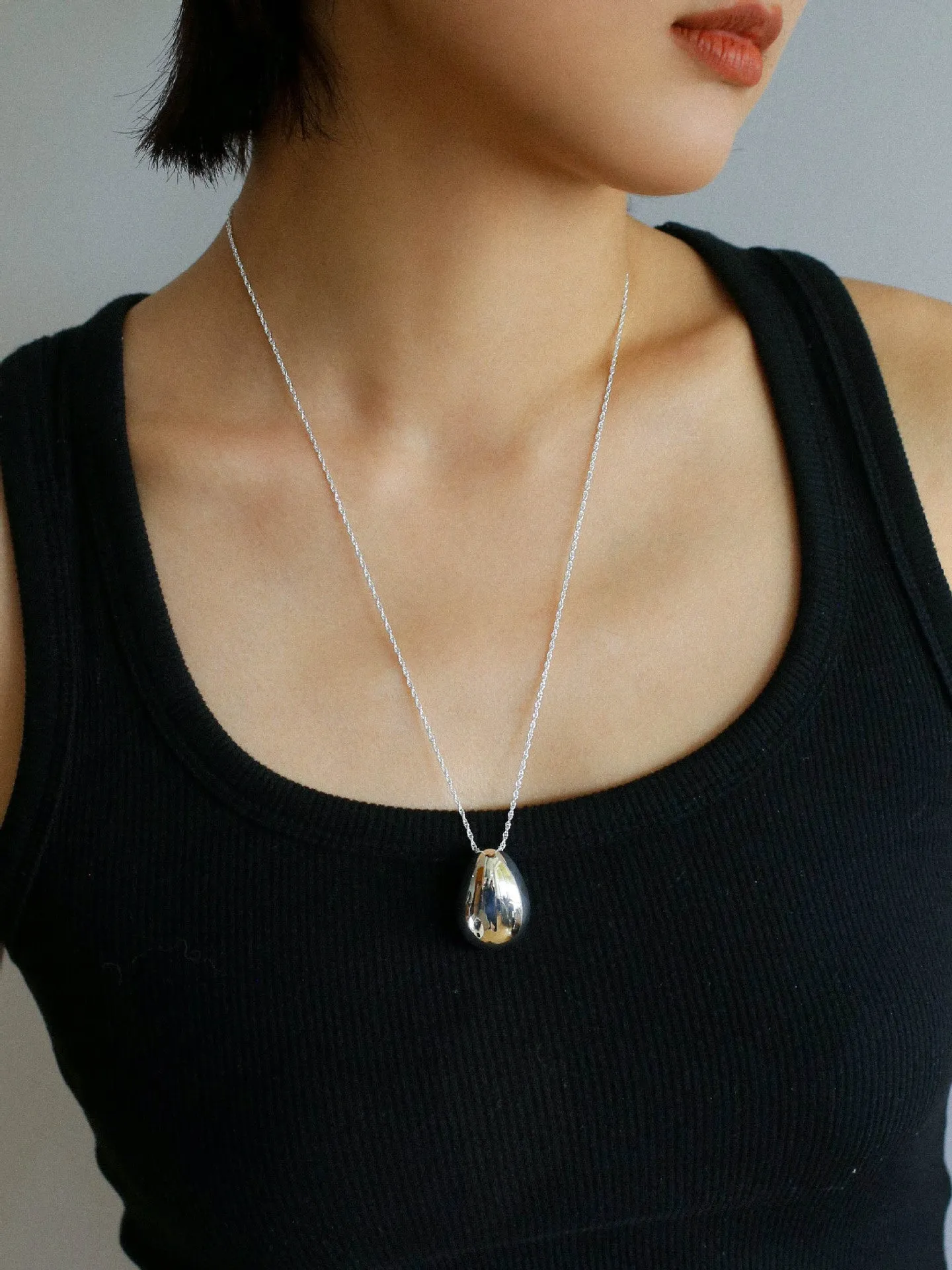 Stylish Large Water Drop Pendant Necklace