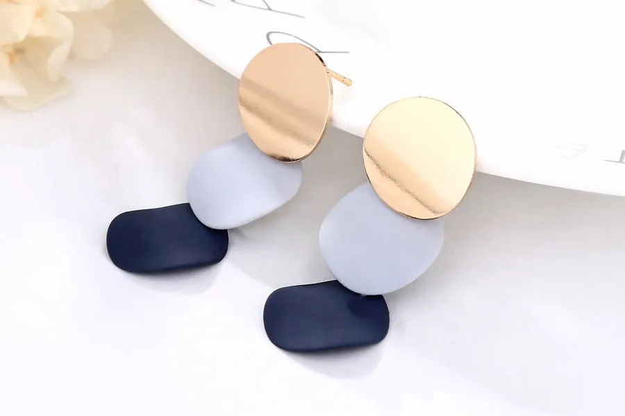 Trendy Girls Elegant Round Uneven Metal Earrings