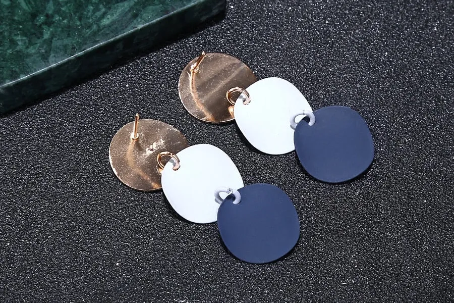 Trendy Girls Elegant Round Uneven Metal Earrings